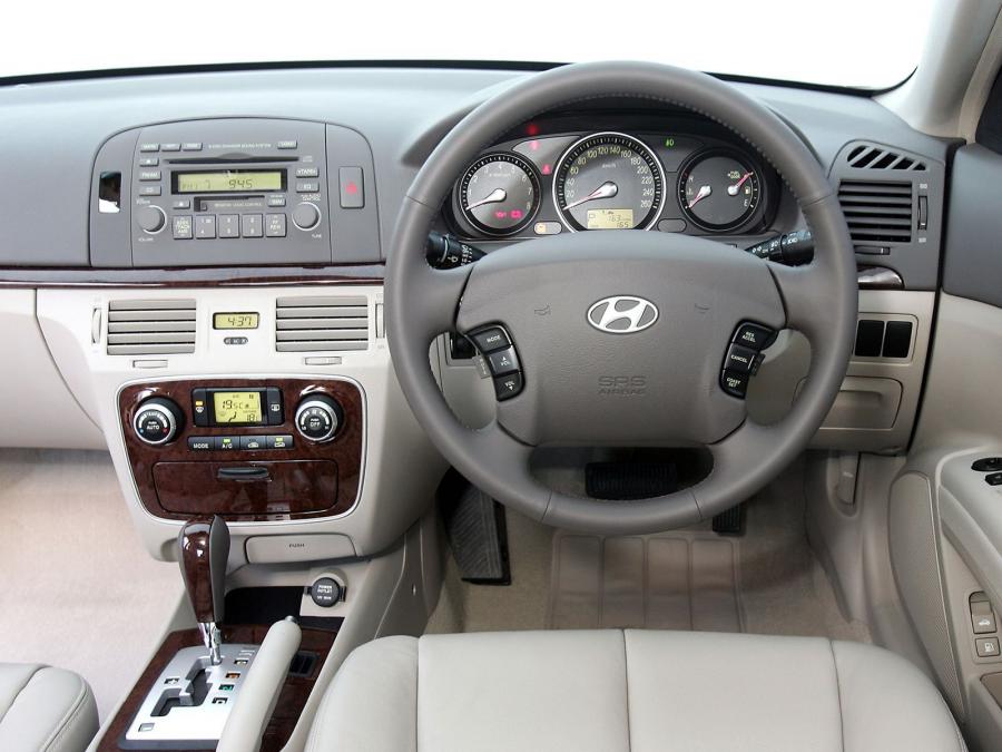  Hyundai Sonata 2005 года  (AU) (фото 2 из 11)